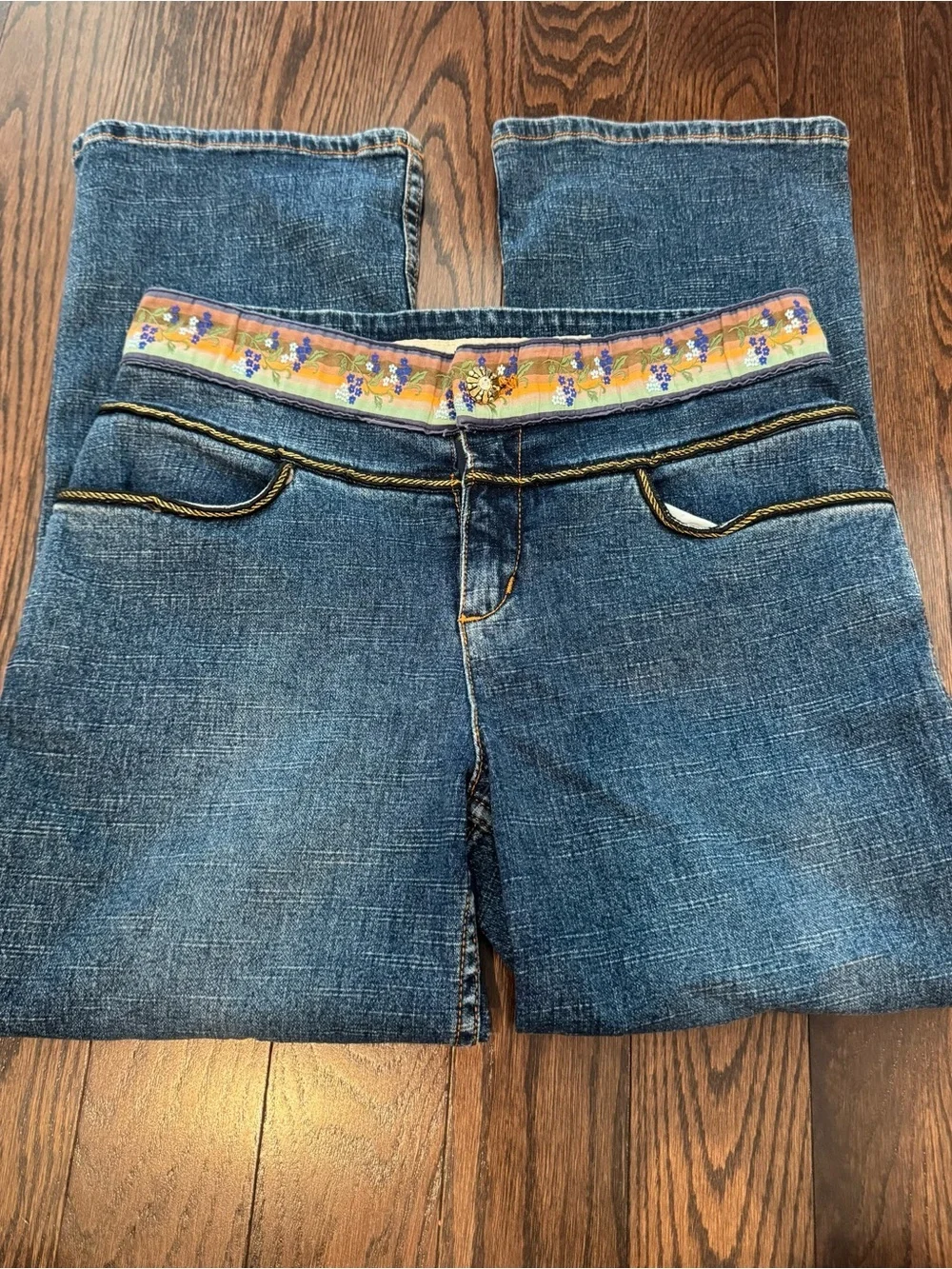 FIBERS Jeans by Barbara Lesser Floral Trim Bootcut Jeans Y2K Boho Denim Size 10